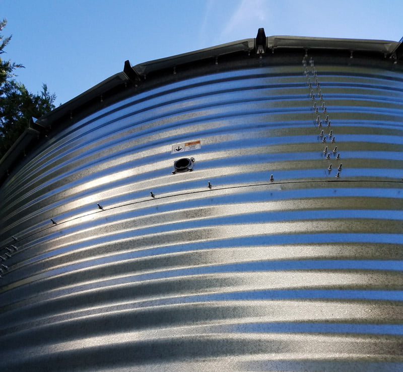 Water storage tank